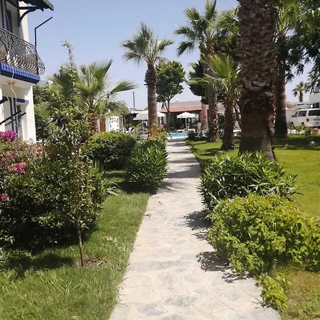 ホテル Sarsilmaz オータキャンツ